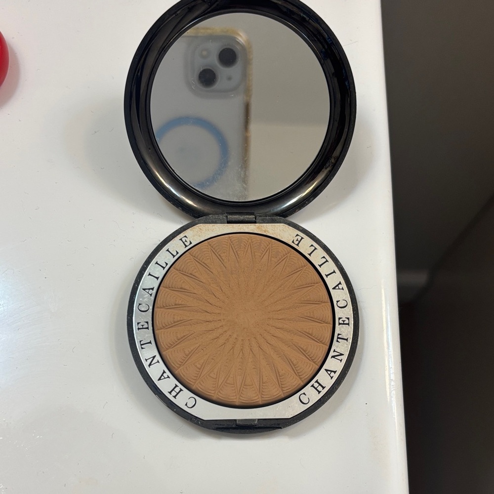 Chantecaille Sleek Black Compact